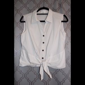 Tie-front sleeveless button-down